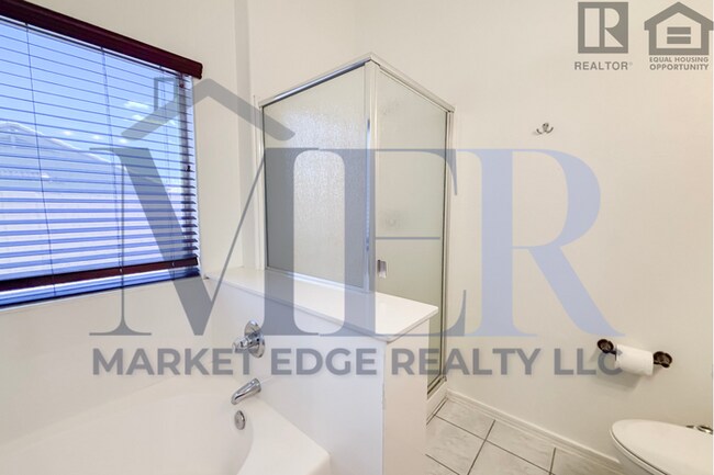 Building Photo - 3Bed/2Bath Home at Chandler Blvd/Alma Scho...