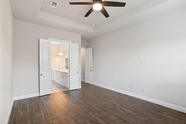 Building Photo - 4021 Angelina Dr