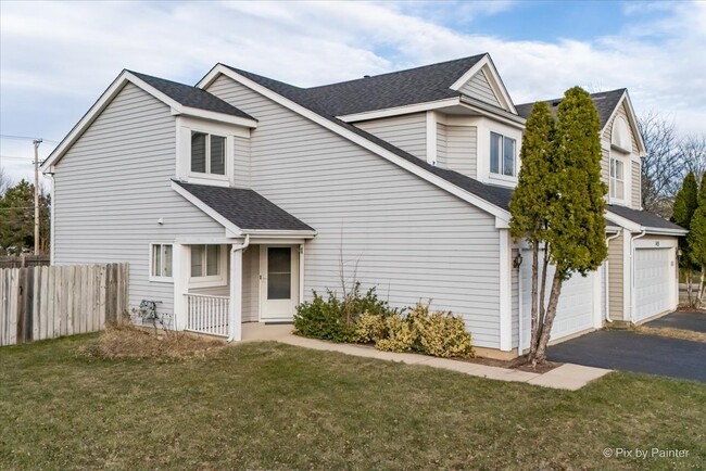 Building Photo - 1430 N Pembroke Dr