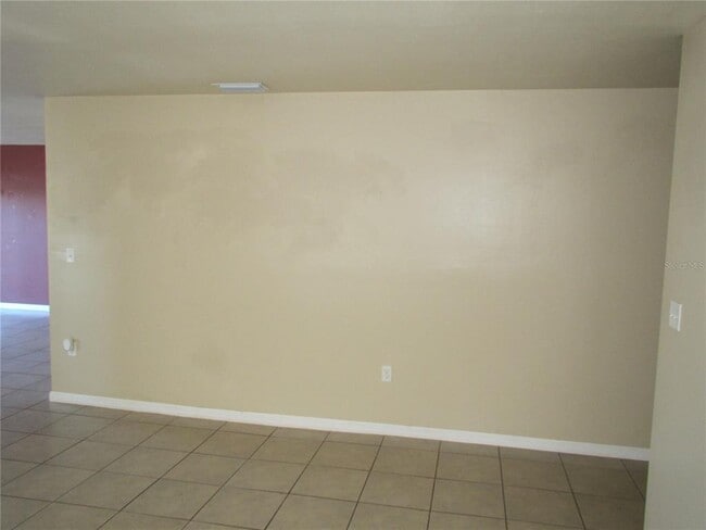 Building Photo - 464 Hippel St