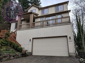 Building Photo - Bethany 5 Bedroom Home, Luxury Amenities, ...