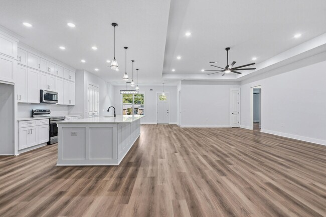 Building Photo - 7179 Freedom Ct
