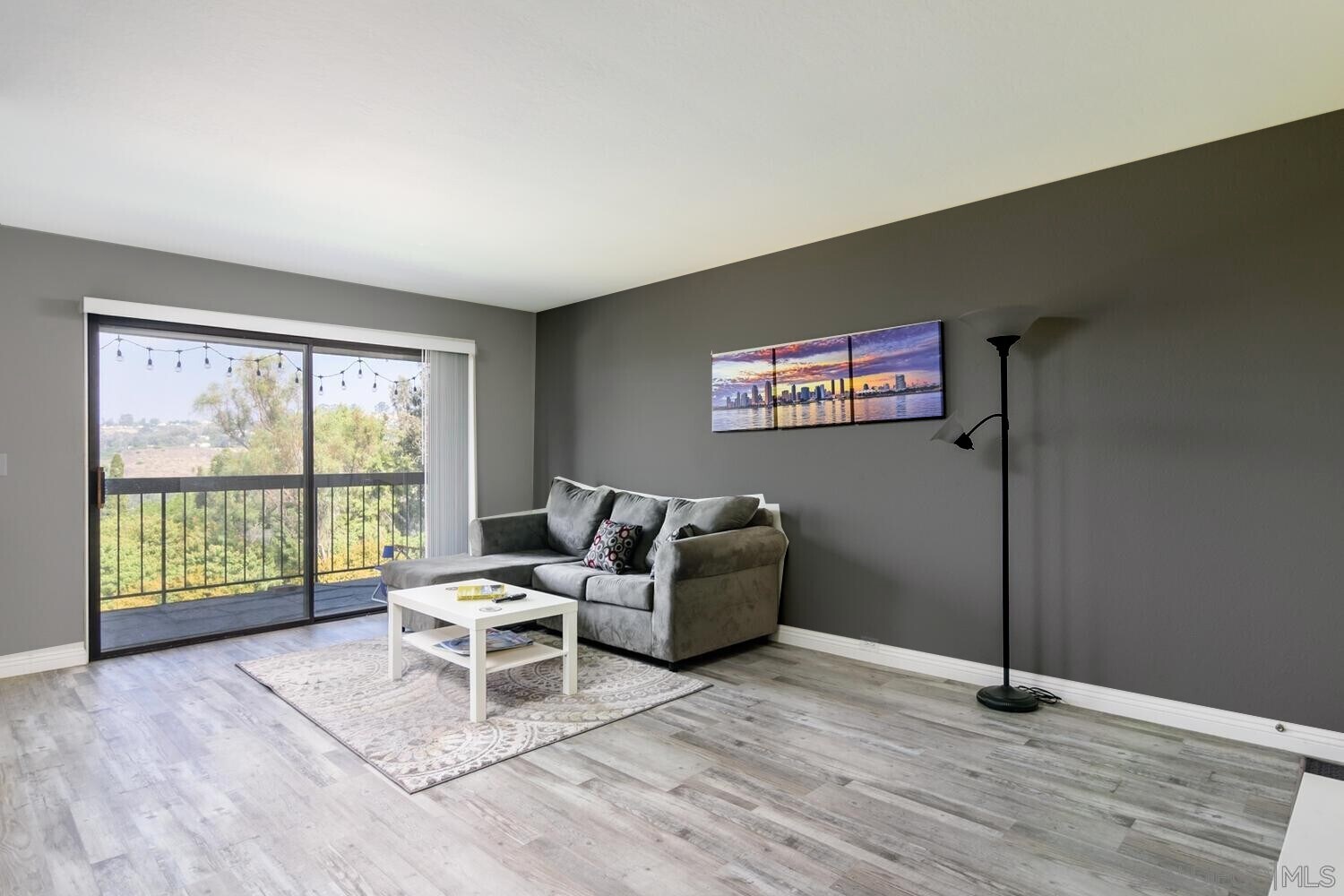 Building Photo - 5125 Fontaine St