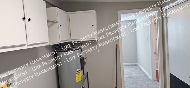 Building Photo - Completely Remodeled 2 Bedroom with a Huge...