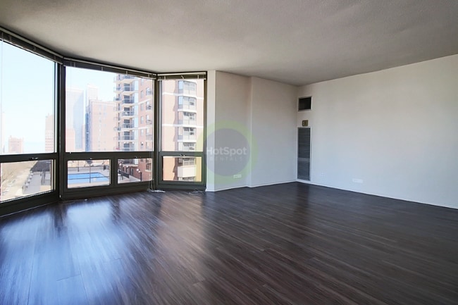 Building Photo - 73 W Elm St