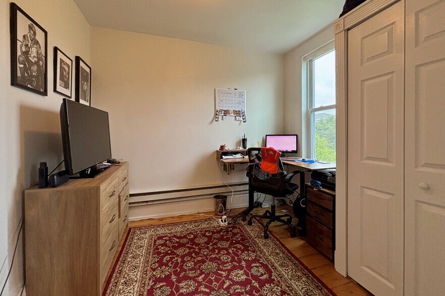 Building Photo - 163 Trenton St