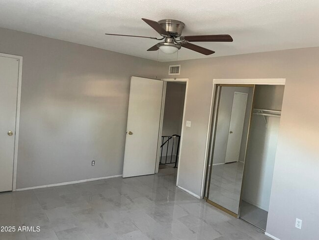 Building Photo - 1087 N 84th Pl