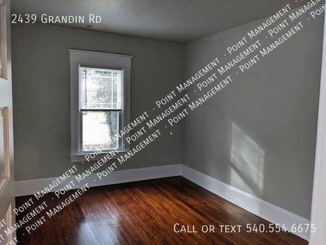 Building Photo - Raleigh Court 3 bed 1 bath Fresh Renovation