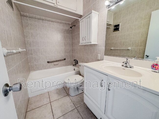 Building Photo - 17132 White Mangrove Dr