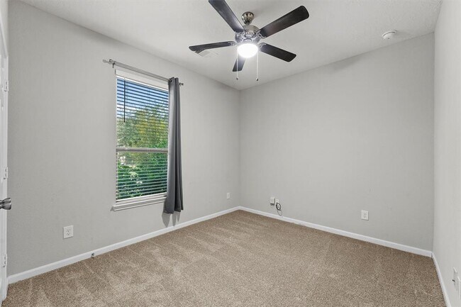 Building Photo - 15335 Oakheath Colony Ln