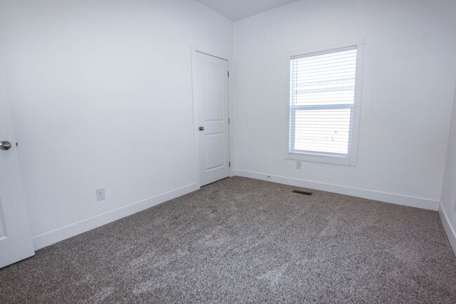 Building Photo - New Manufactured Home in Paudlen