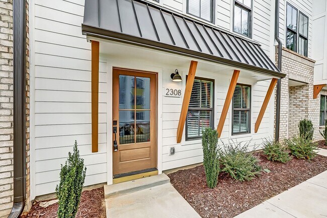 Building Photo - TOWNHOME W/ ROOFTOP TERRACE @ 5West Terraces!