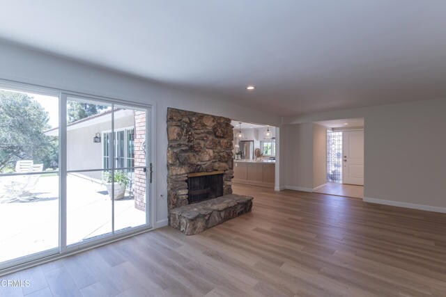 Building Photo - 555 Paulette Pl