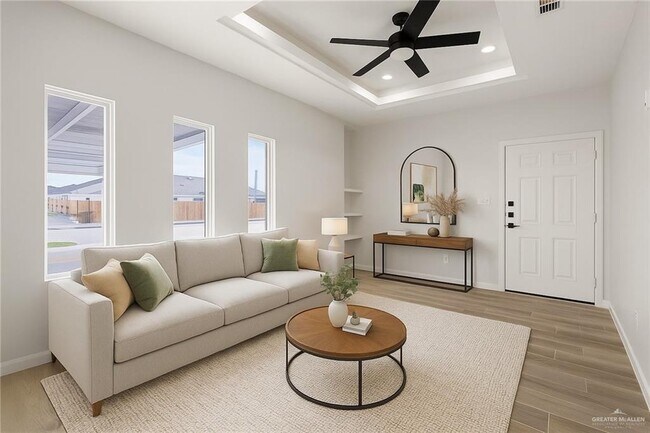 Building Photo - 14 N 56th Ln