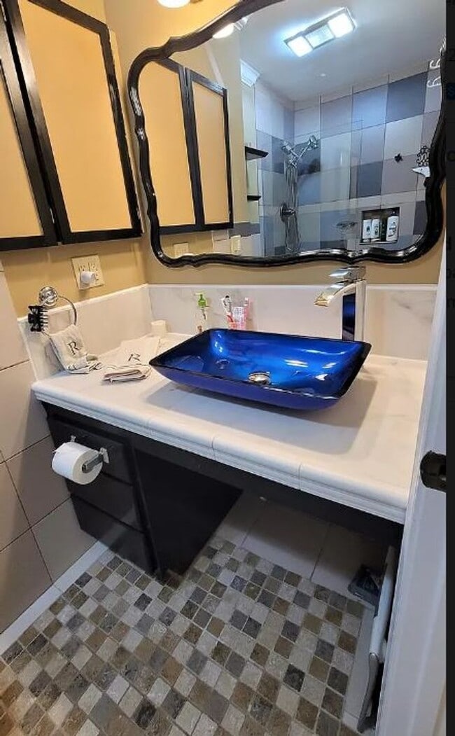 Building Photo - Darling *UNFURNISHED* two bedroom / 2 bath home located in the middle of beautiful Fairfield Glade.