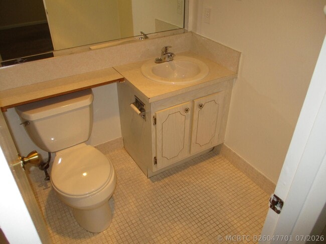 Building Photo - 506 Mansfield M