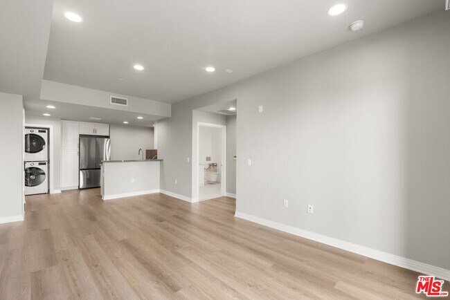 Building Photo - 7428 Santa Monica Blvd