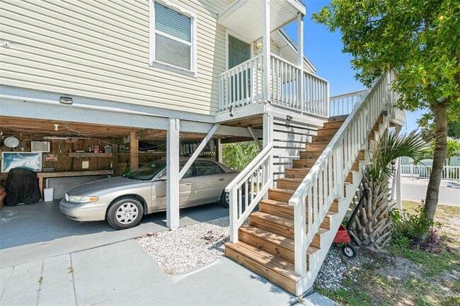 Building Photo - 115 15th Ave