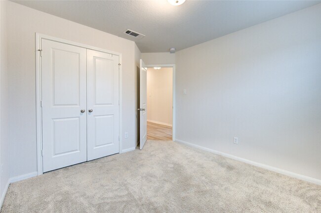 Building Photo - 2536 Malibu Gln Dr