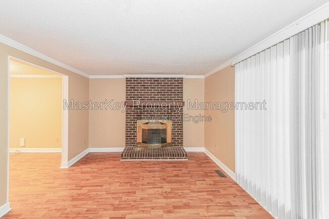 Building Photo - 104 Castle Bay Ct