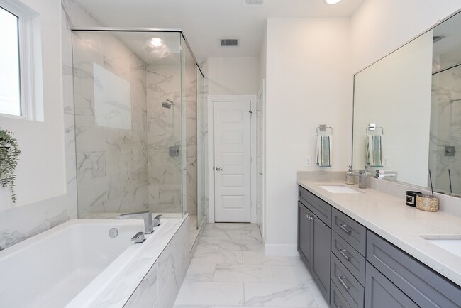 Building Photo - 2703 Eado Edge Ct