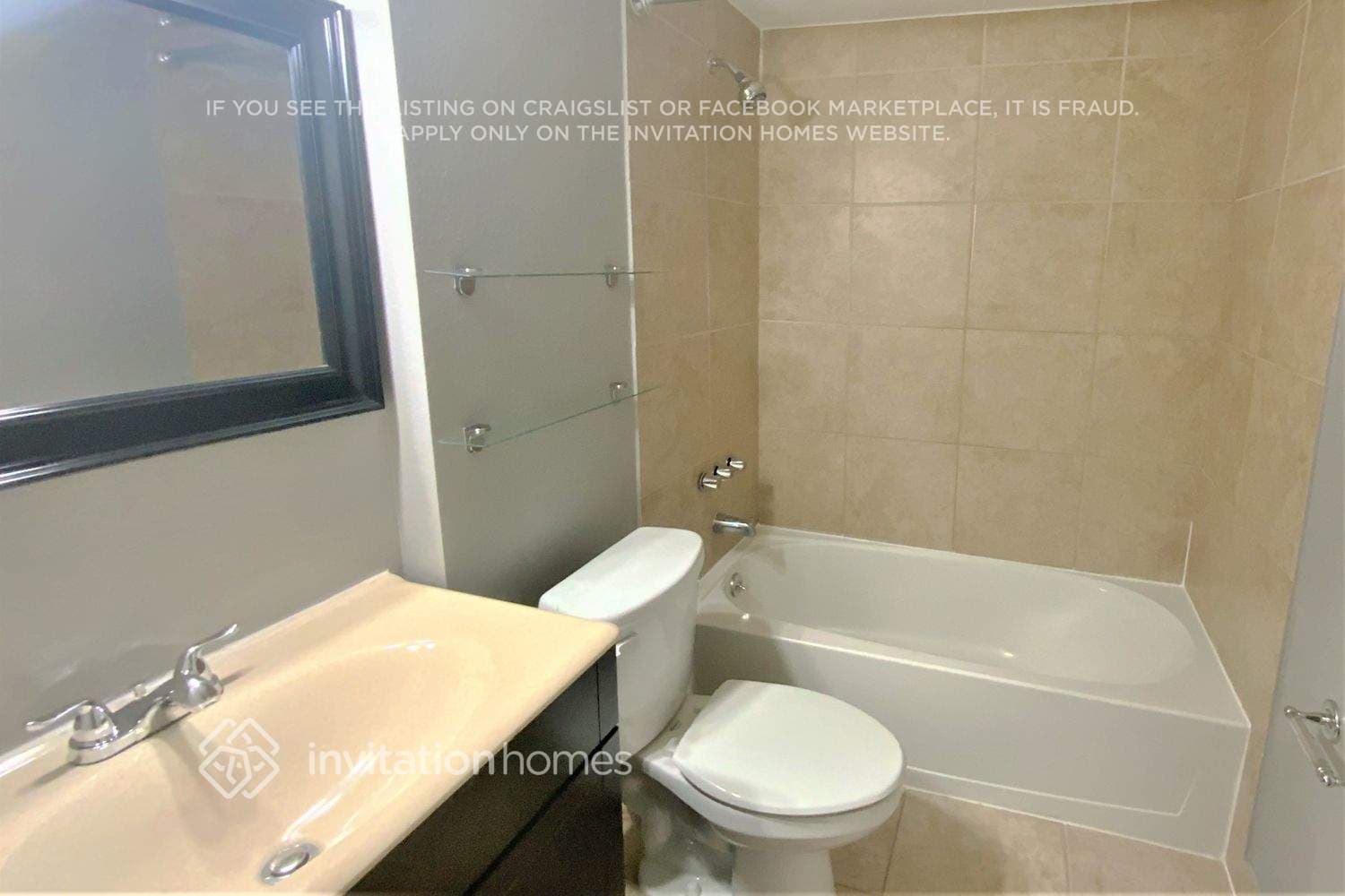 Building Photo - 3922 S Pagosa St