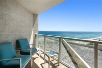 Building Photo - 16699 Collins Ave