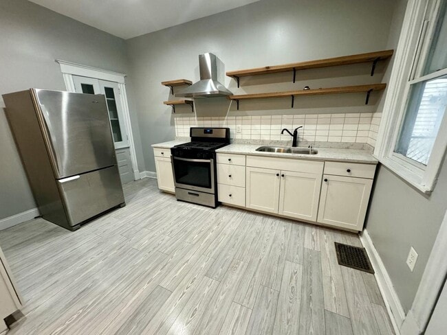 Building Photo - Charming 1-Bedroom Home in the Heart of Bellevue, KY