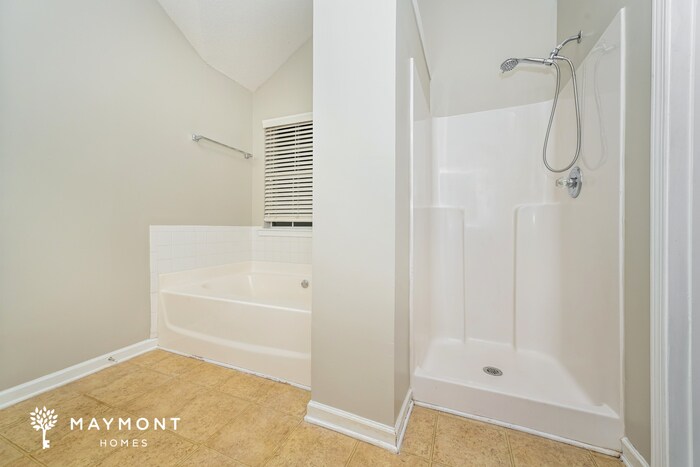 Building Photo - 1906 Bridgestone Cir