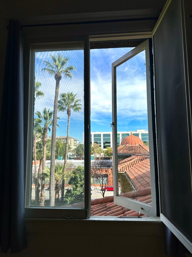 Living room view - 99 S Raymond Ave