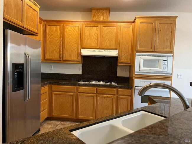 Building Photo - 5133 Fowler Ln