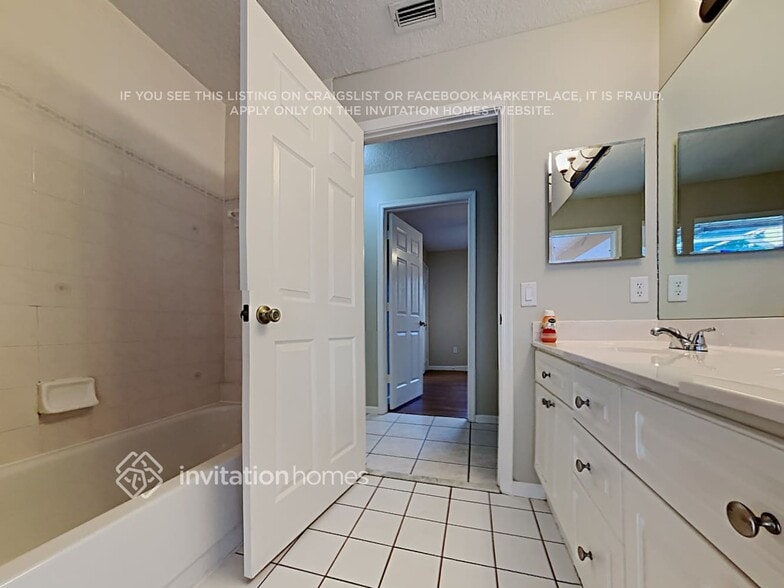 Building Photo - 649 Blueberry Dr