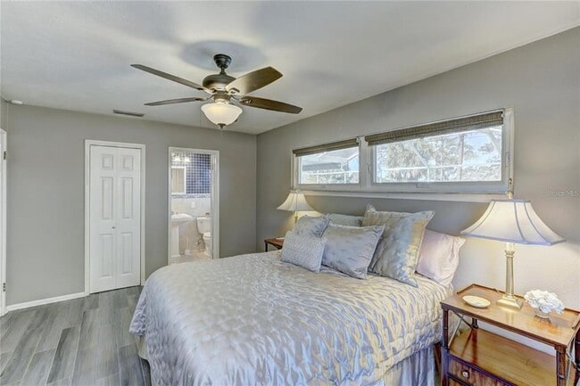 Building Photo - 711 Whitfield Ave