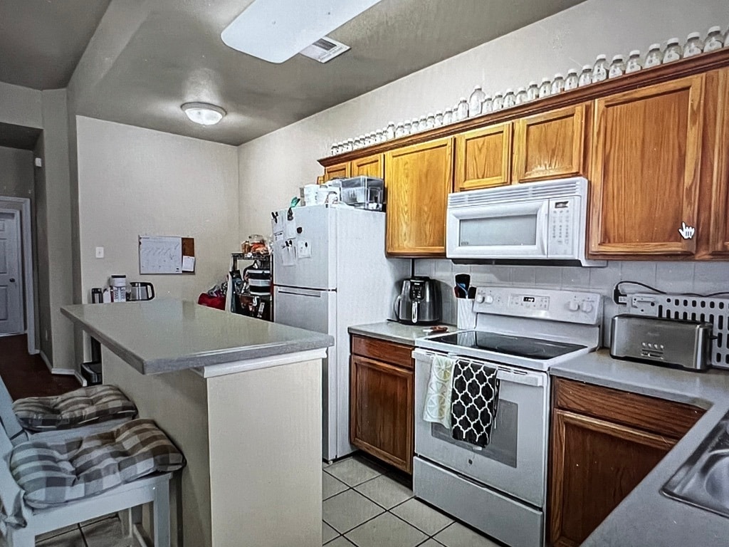 Kitchen with island - 2012 S 8th St