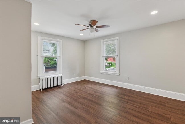 Building Photo - 731 W Lafayette St