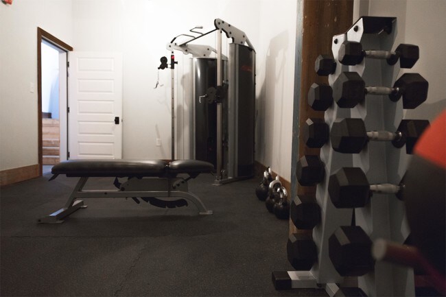 Building Photo - 110 W Market St