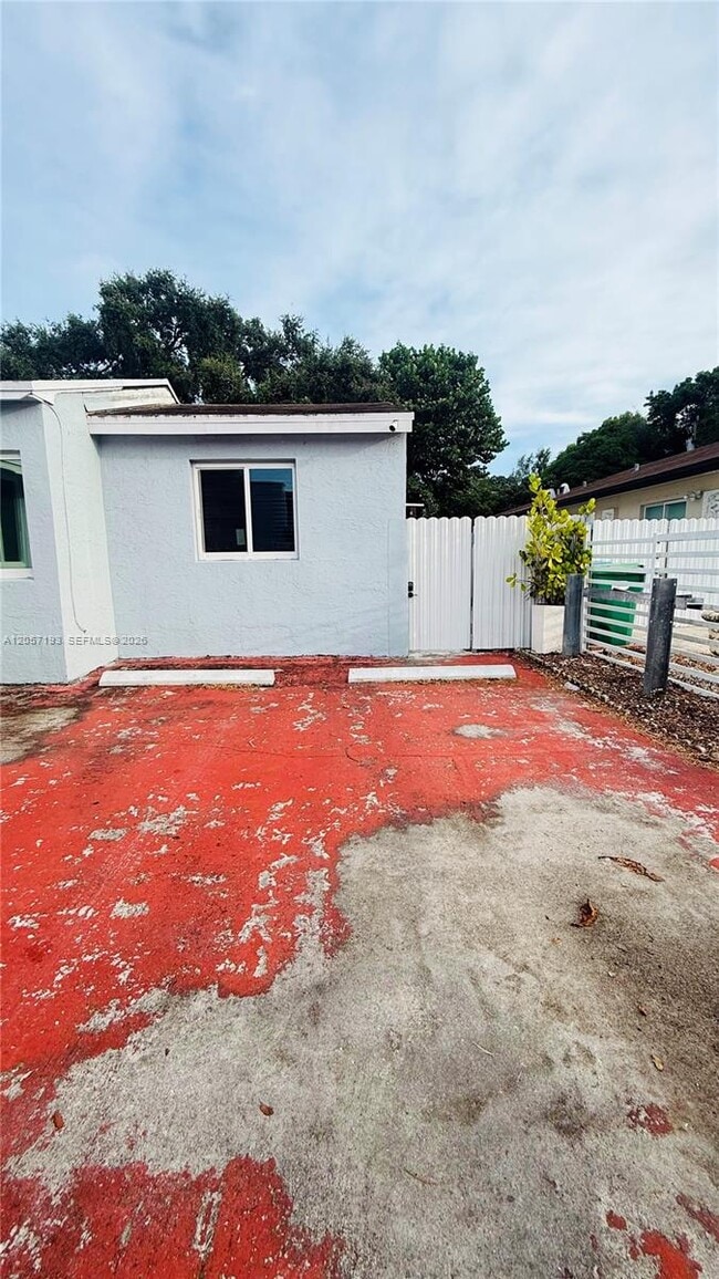 Building Photo - 1558 NW 103rd St