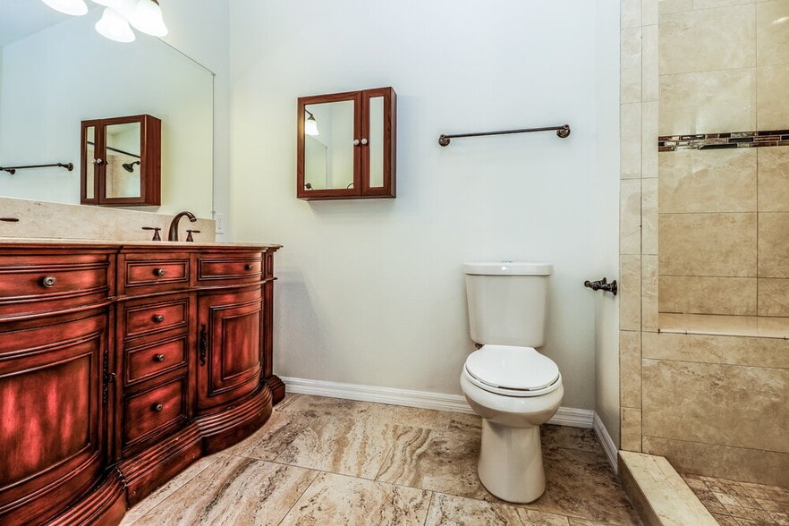 Building Photo - 7921 Eugene Dr