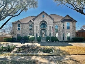 Building Photo - 814 Clearlake Dr