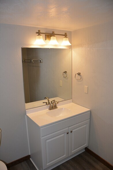 Building Photo - 327 Cordy Lane