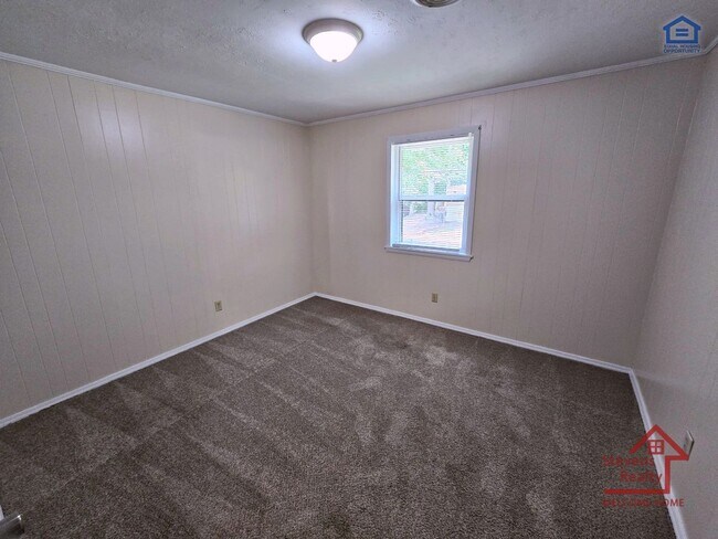 Building Photo - 307 C C Camp Rd