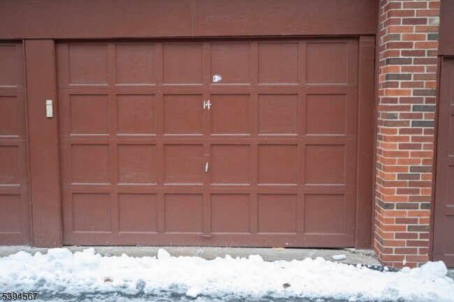 Building Photo - 37 Espy Rd