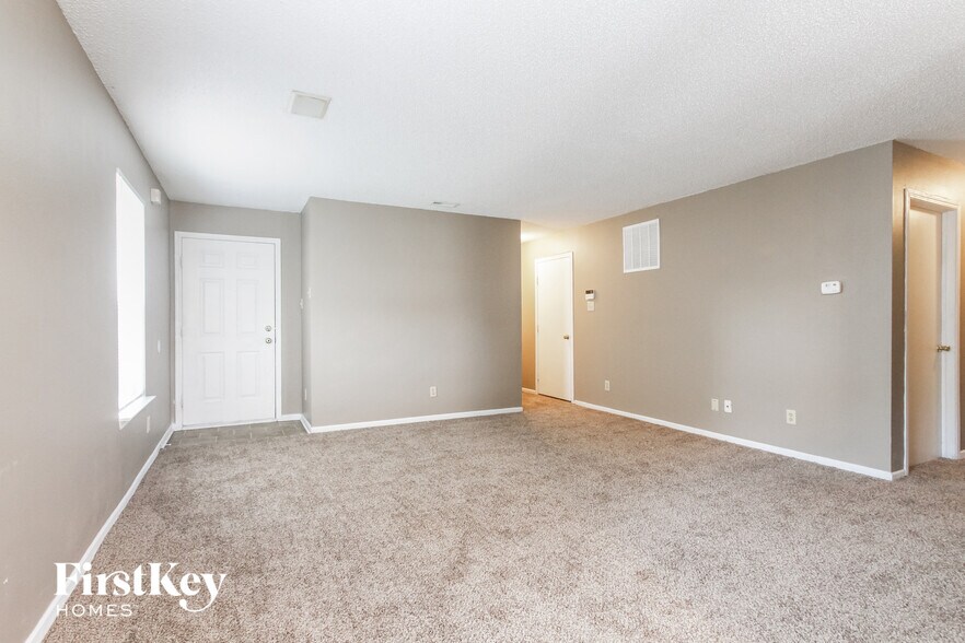 Building Photo - 1861 Southernwood Ln