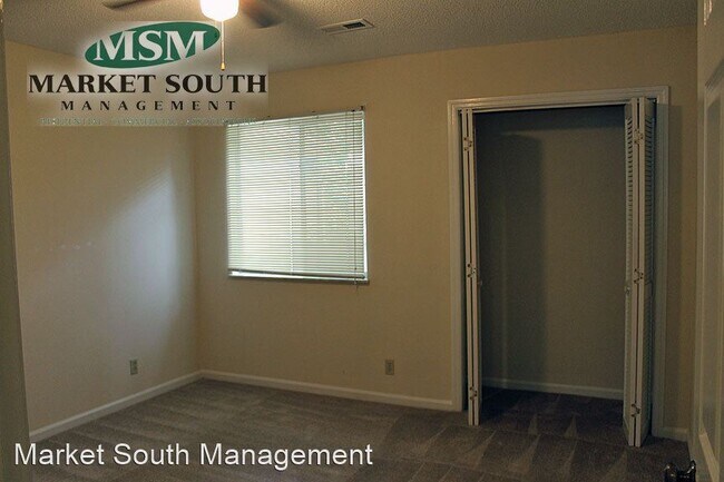 Building Photo - 70 Bull River Bluff Dr