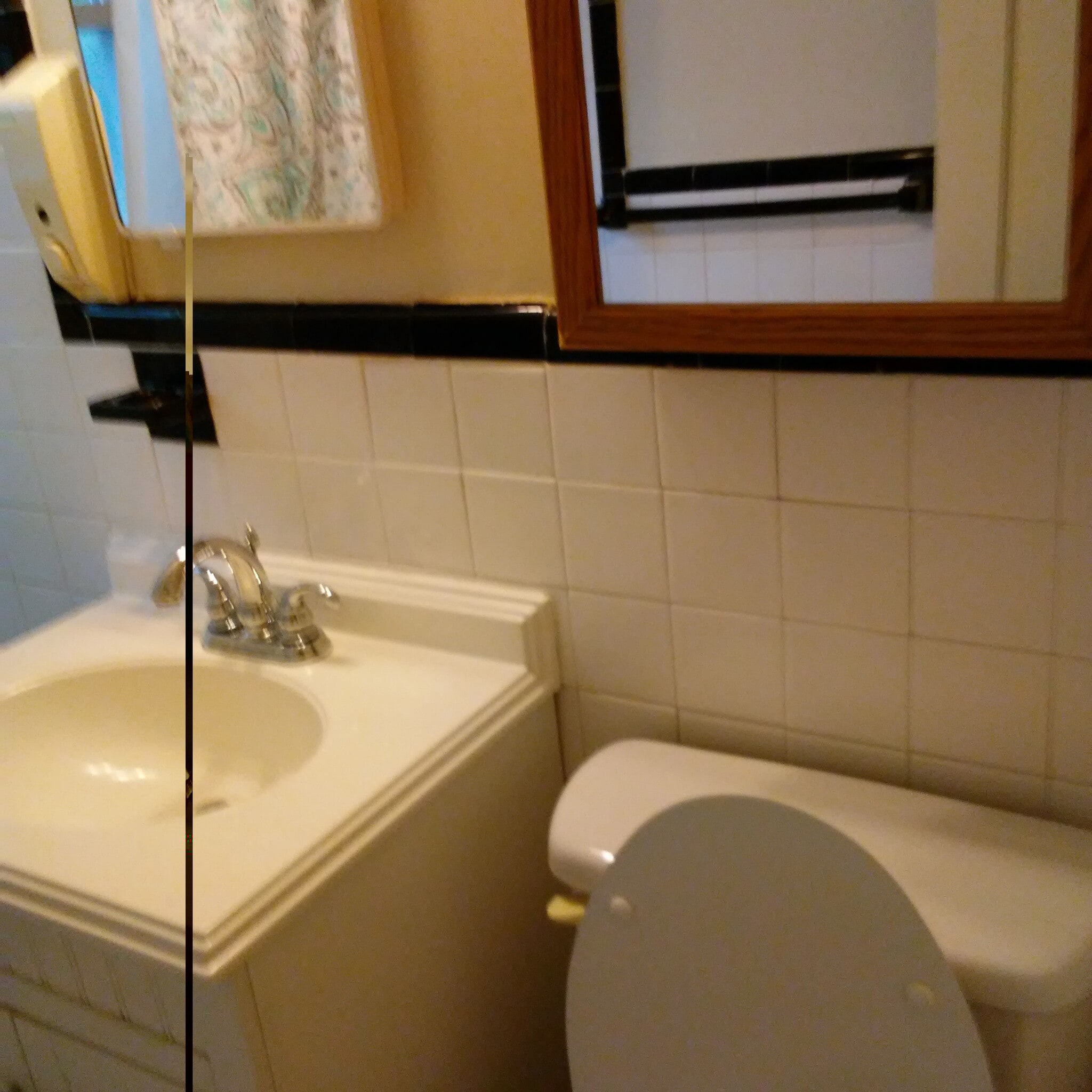 Bathroom - 5830 Biscayne Dr