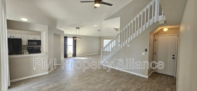 Building Photo - 4902 Monarch Ln