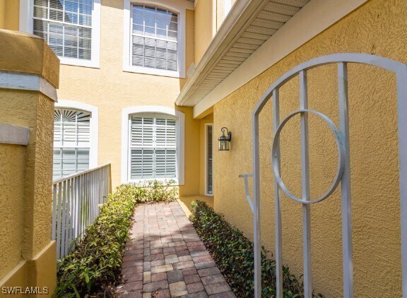 Building Photo - 2200 Arielle Dr