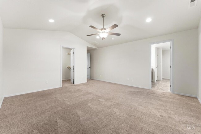 Building Photo - 513 Stanley Lake St