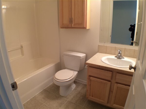 Building Photo - Home in Antler Ridge Community-Redmond