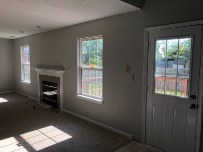 Building Photo - 13098 Sterling Cmns